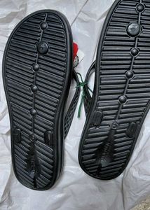 Flotter Black Flip Flops
