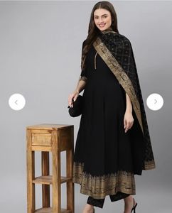 Elegant Black Ethnic Dress with Print