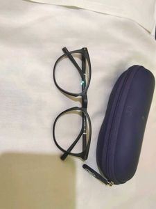 Stylish Black Round Eyeglasses with Case
