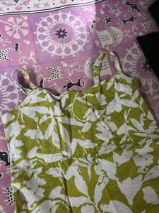 Green Leaf Print Mini top