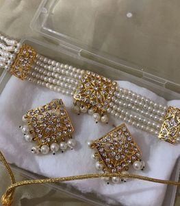 Elegant Pearl & Gold Choker Set