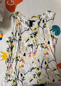 Sleeveless Floral Print Top