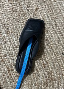 Black Slip on