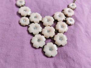 Chic Flower Statement Necklace