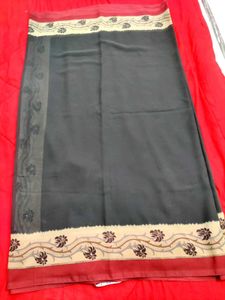 Elegant Black 🖤 Saree with Unique Design