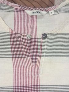 Women’s Cream &amp; Mauve Checked Long Kurti