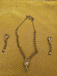 Sparkling Rhinestone Necklace &amp; Earrings Set