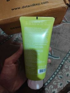 Dot &amp; Key Cica Calming Gel Face Wash