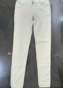 Ivory/Off white Colored Skinny Fit Pants