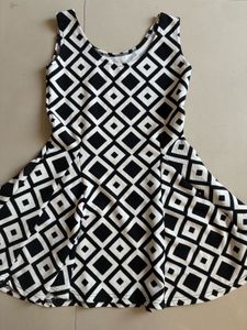 Small Size Black &amp; White Diamond Dress mini
