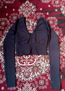 Nike gym top