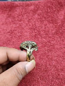 Unique Alien Ring