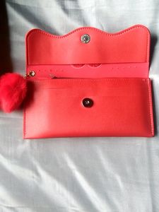 Saaree Gifting