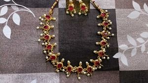 Elegant Red Stone & Pearl Necklace Set