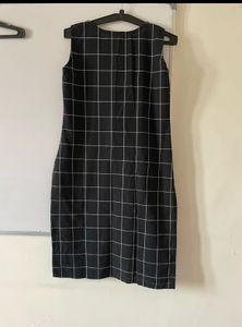 Black &amp; White Checkered Sleeveless Kurta
