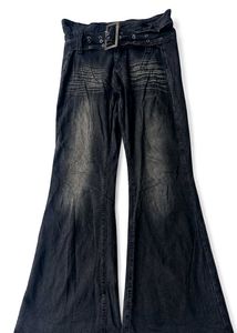 Stylish Y2K Flared Jeans with Belt