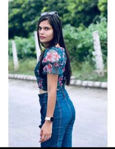 Beautiful Green Top 😍