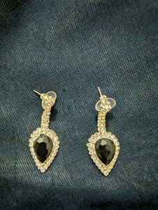 SparklingNecklace and Earrings Set +Free earring