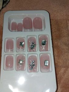 Elegant Press-On Nails with Gems