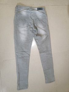 Light Wash Denim Jeans