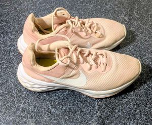 Nike Pink Running Shoes original