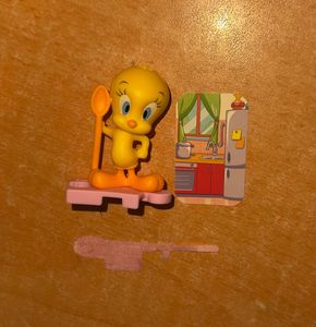 Tweety Bird Collectible kinderjoy Toys