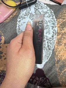 Huda Beauty Foundation