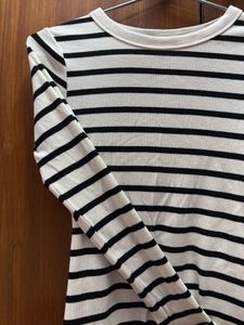 H&amp;M Ribbed Jersey stripped Top