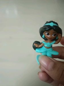 Disney Princess Figurines - Jasmine &amp; Rapunzel
