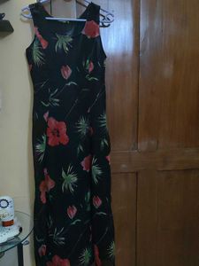 long sleeveless dress floral