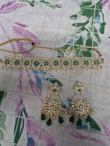 Elegant Green & Gold Necklace Set