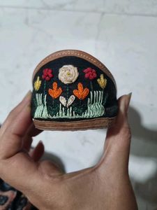 Embroidered Jutti Flats