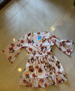 How When Wear Dress With Tag On It