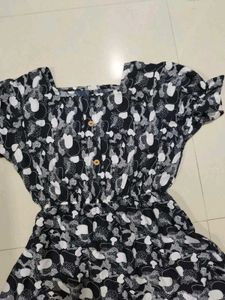 Stylish Black &amp; White Printed Dress