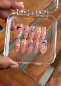 Press-On Nails with Floral Design