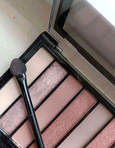 Combo: Mascara &amp; Eyeshadow Palette