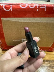 ME-ON &amp; Nykaa Lipsticks Bundle