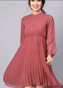 Chic Pleated Dress