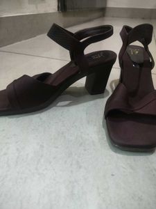 Elegant Brown Heeled Sandals