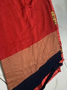 Red &amp; Beige Striped Saree