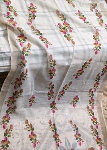each 100 Elegant Red duppata with Gold Motifs