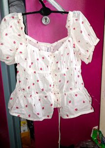 Cute Strawberry Print Cottagecore Top🤍🤍