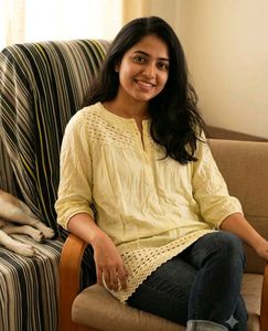 Elegant Yellow Kurta with Lace Detail