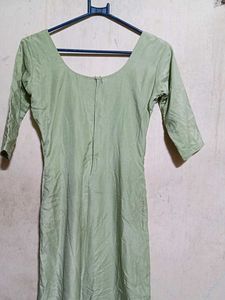 Elegant Embroidered Kurta dupatta no lower