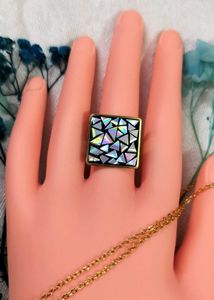 Geometric Square Statement Ring