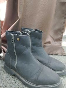 Stylish Zip-Up Boots