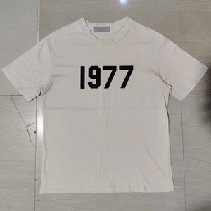fare of God essentials Men's 1977 Graphic T-Shirt