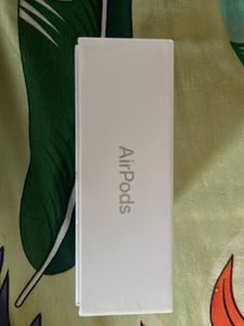 Apple AirPods (2nd Gen) Box