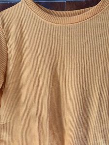 Ribbed Cropped T-Shirt