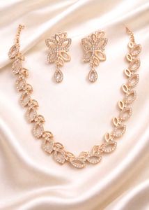 Elegant Floral Necklace &amp; Earring Set